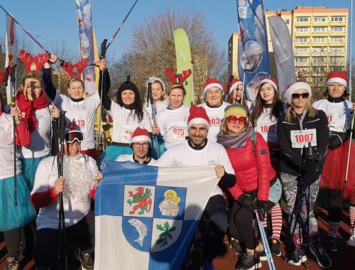 Mikołaje, Mikołajki i inne bajkowe postaci zawładnęły Policami
