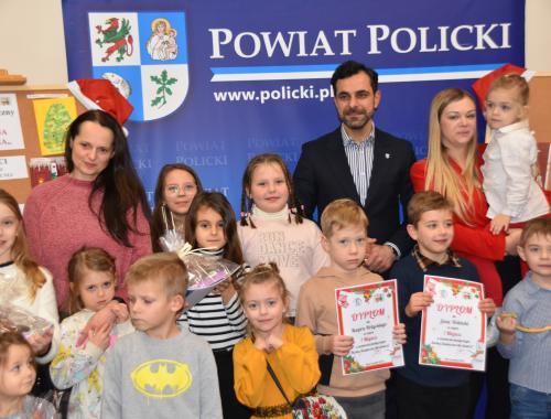 Rozstrzygnięcie konkursu plastycznego "Kartka Świąteczna dla Seniora"