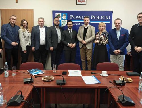 Polsko-niemieckie spotkanie ws. wakacyjnej oferty turystycznej -przeprawy promowej Nowe Warpno-Świnoujście