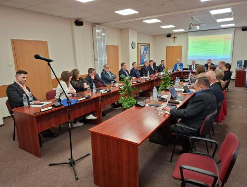 Zakończyła się IX sesja Rady Powiatu w Policach