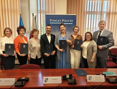 Powiat Policki wspiera lokalne inicjatywy na rzecz Seniorów