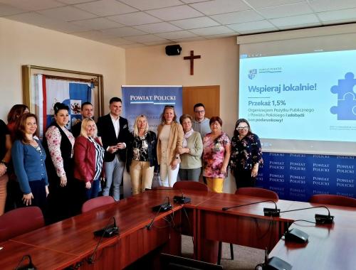 Nagrody dla uczestników akcji „Wspieraj Lokalnie. Przekaż 1,5%”.