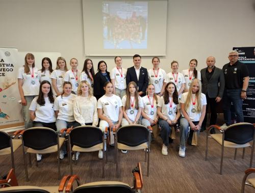 Sukcesy młodych siatkarek Szkoły Mistrzostwa Sportowego w Policach