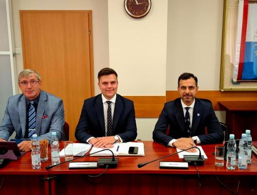 Zakończyła się XIII sesja Rady Powiatu w Policach