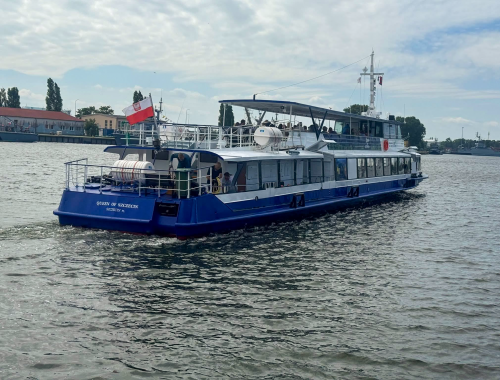 Samorządowy tramwaj wodny już pływa! Około tysiąc pasażerów na pokładzie "Queen of Szczecin" w weekend