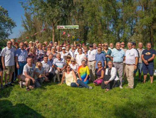 Zdjęcie grupowe podczas jubileuszu 20 lecia Polickiego Klubu Cyklistów SAMA RAMA